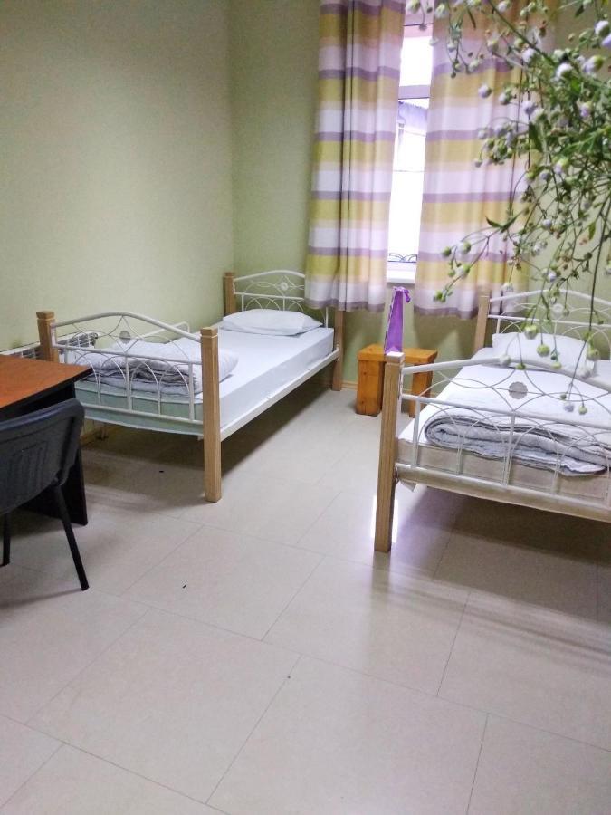 Freedom Hostel Oezjhorod Buitenkant foto