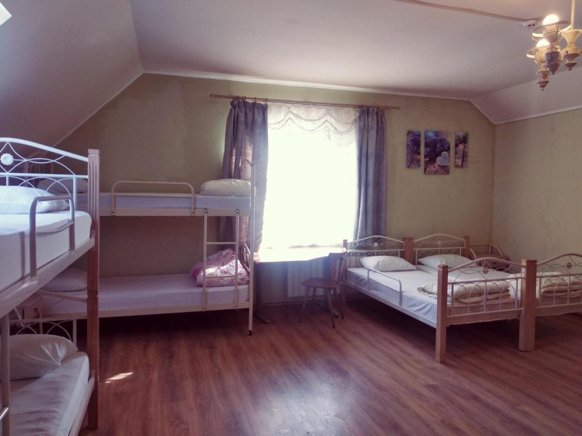 Freedom Hostel Oezjhorod Buitenkant foto