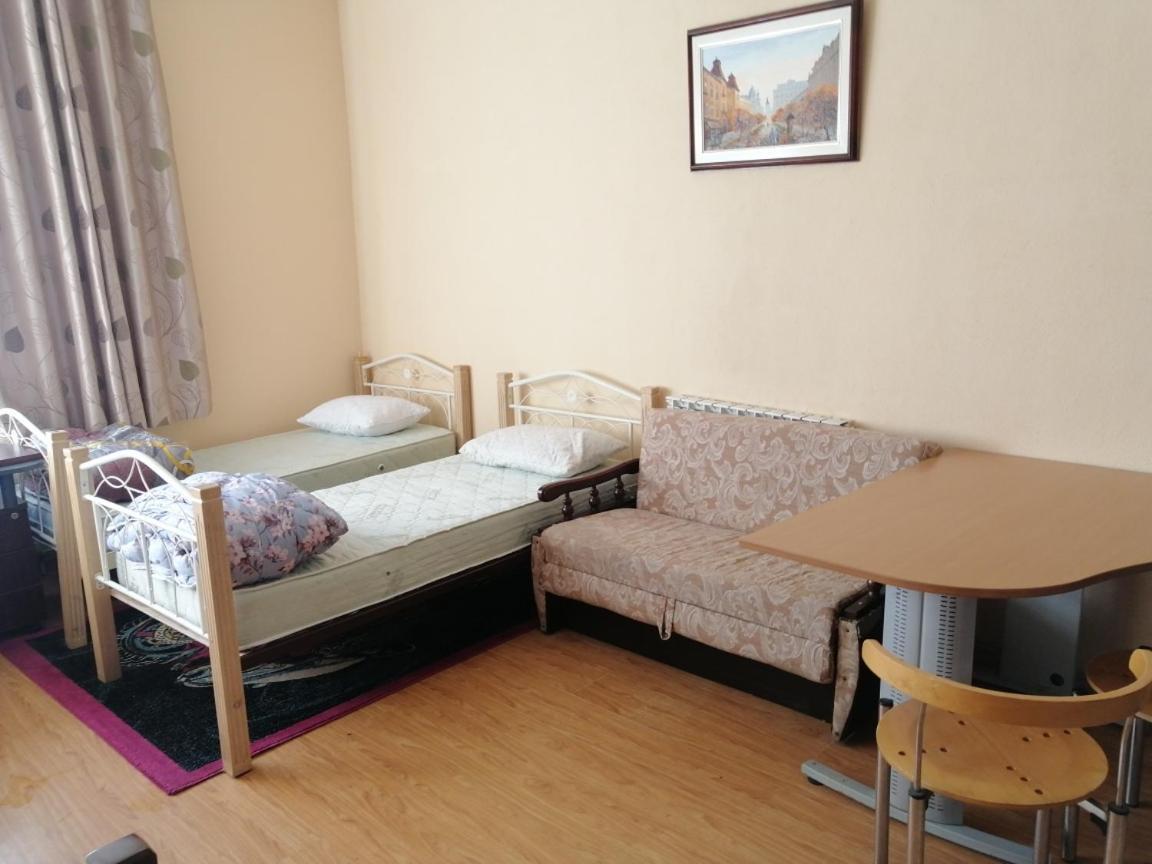 Freedom Hostel Oezjhorod Buitenkant foto